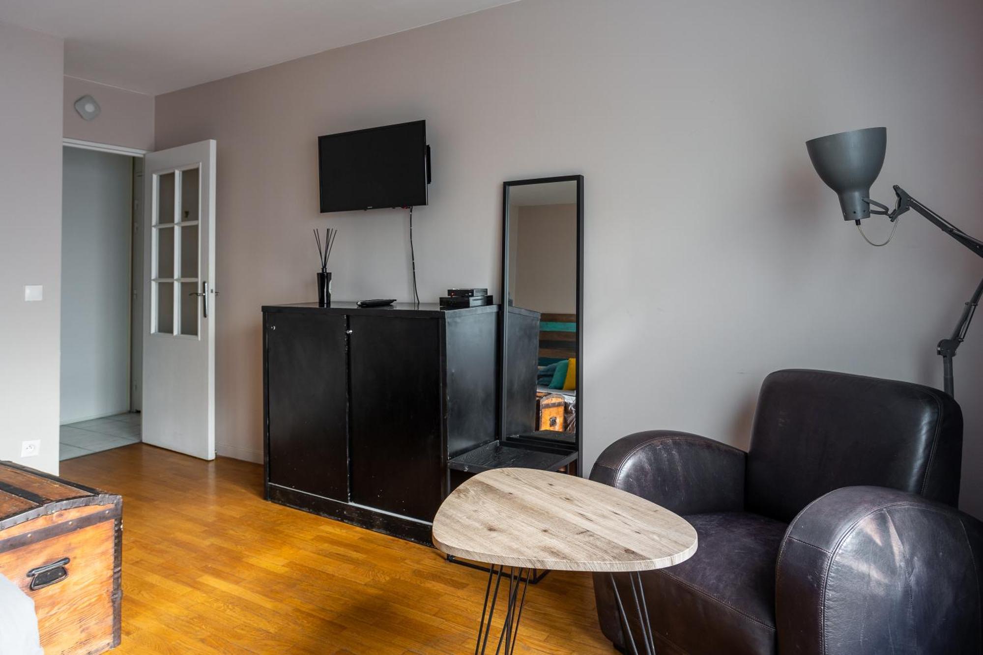 Studio Calme Et Accueillant Metro Charonne Paris Exterior photo